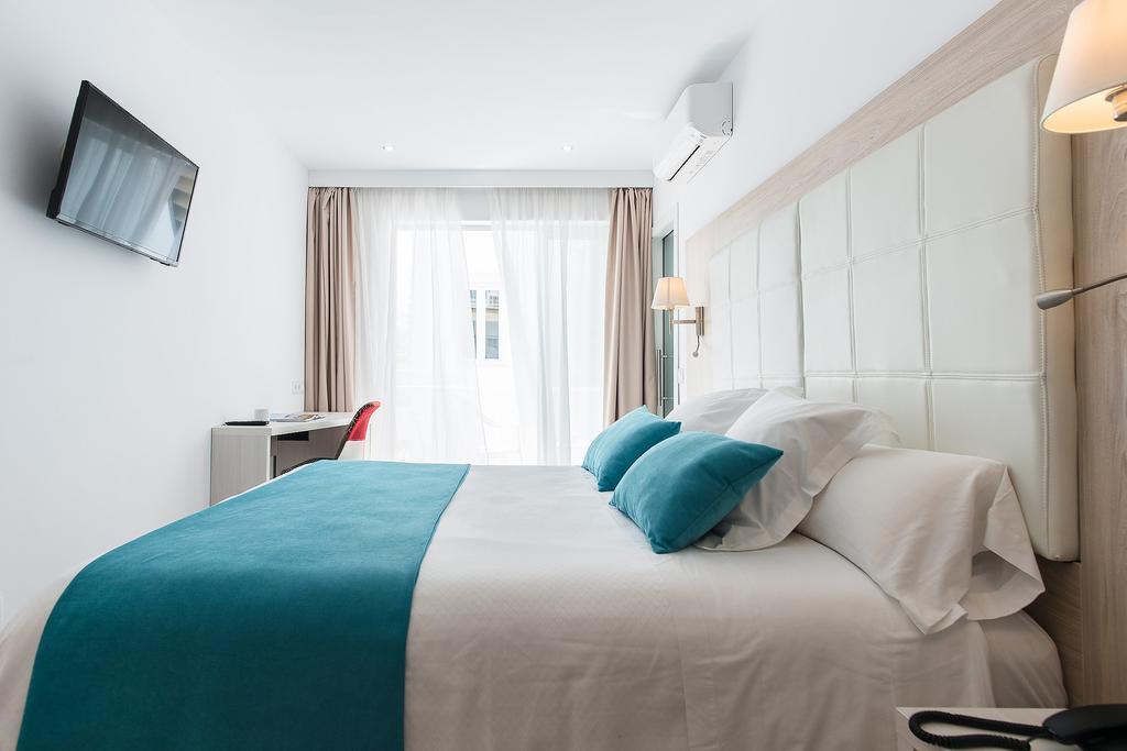 Hostal Menurka Ciutadella  Eksteriør billede